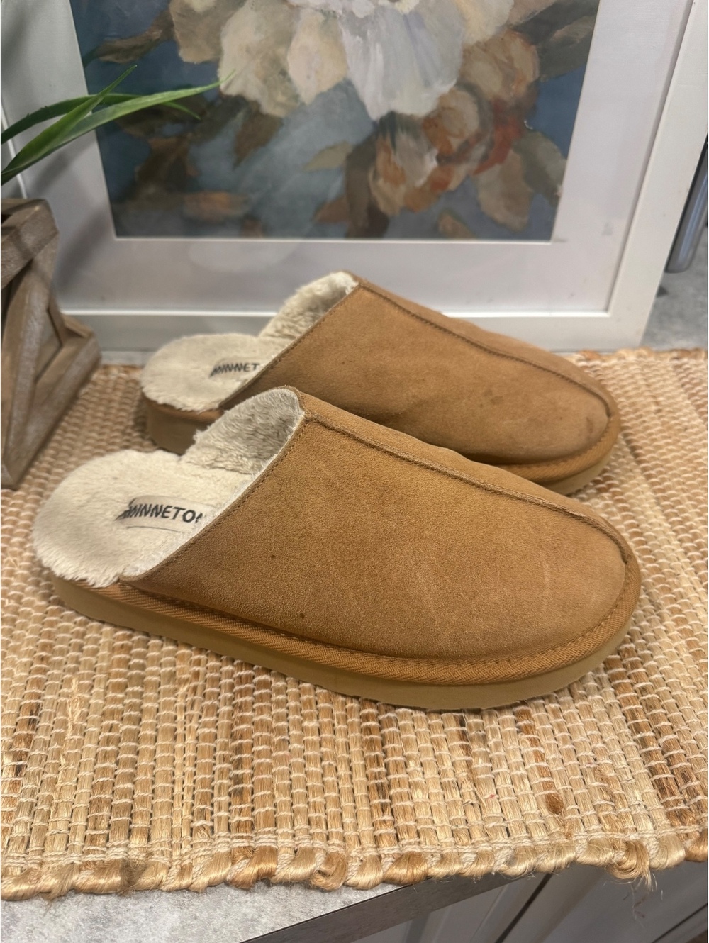 Minnetonka Women's Coze Around Suede Clog Slippers, Size 10